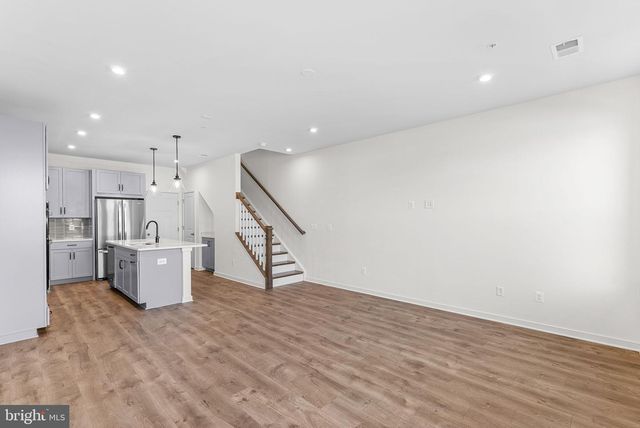 19714 MISTY MOSS SQ, Ashburn, VA 20147