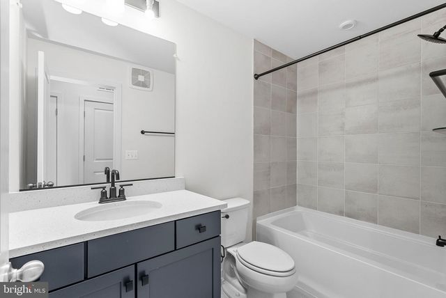 19714 MISTY MOSS SQ, Ashburn, VA 20147