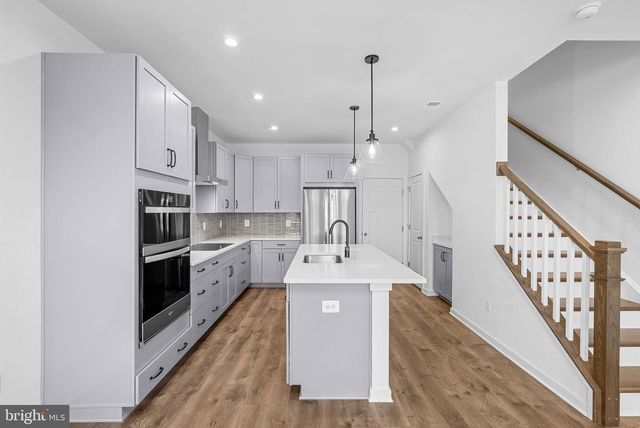 19714 MISTY MOSS SQ, Ashburn, VA 20147