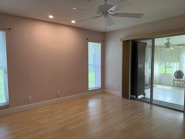 1460 NW 19th Terrace 71-a, Delray Beach, FL 33445