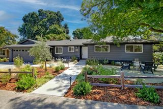 6025 Holstein Way, Sacramento, CA 95822