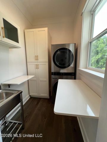 120 Grosvenor Place, Waveland, MS 39576