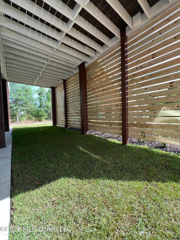 120 Grosvenor Place, Waveland, MS 39576