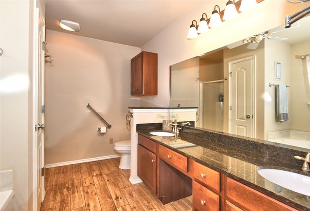 303 E 126th Street S, Jenks, OK 74037