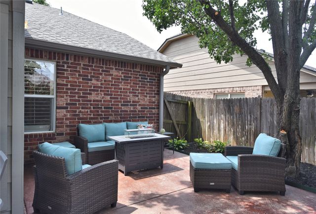 303 E 126th Street S, Jenks, OK 74037