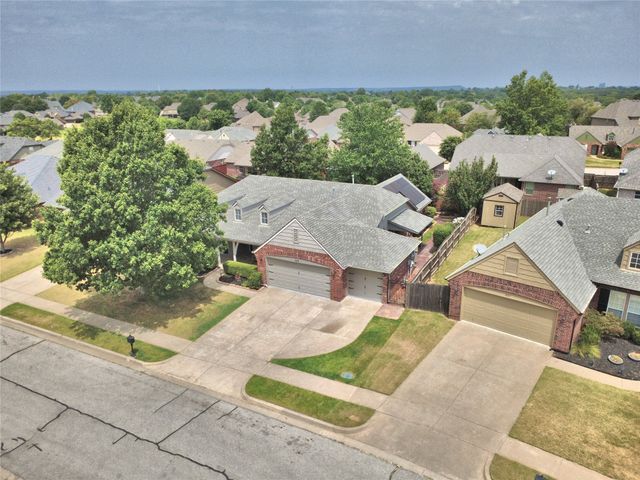 303 E 126th Street S, Jenks, OK 74037