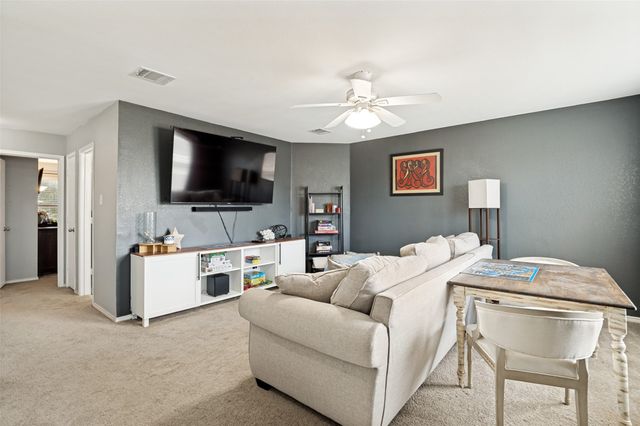 6015 Pietro Drive, Grand Prairie, TX 75052