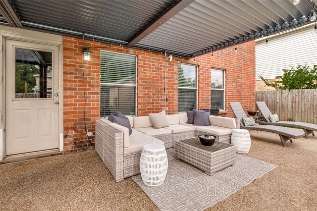 6015 Pietro Drive, Grand Prairie, TX 75052
