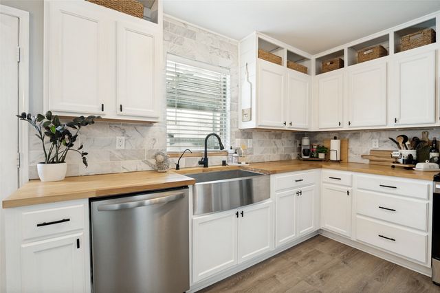 6015 Pietro Drive, Grand Prairie, TX 75052