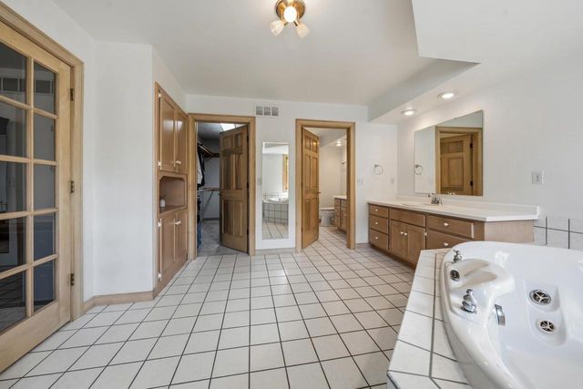 4720 WEDGESTONE COURT, Oneida, WI 54155