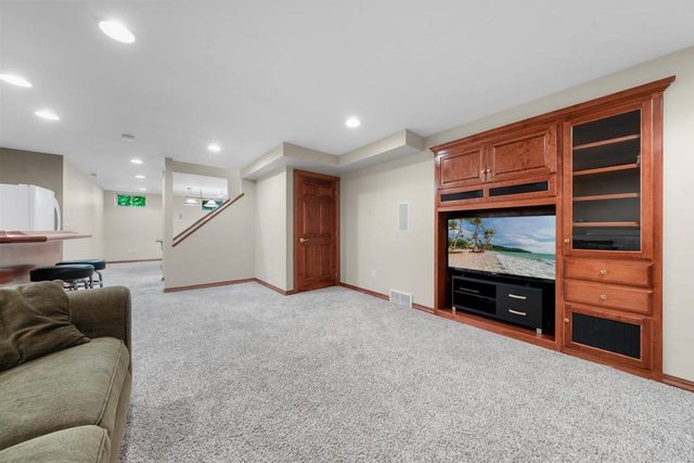4720 WEDGESTONE COURT, Oneida, WI 54155