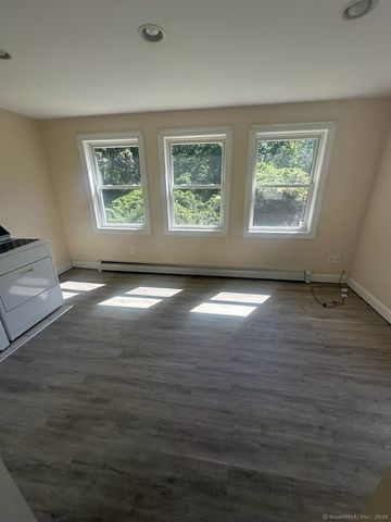 198 Tudor Street, Waterbury, CT 06704