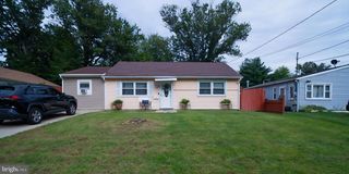 4 DORSET DR, Trenton, NJ 08618
