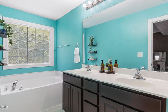 2796 Clifton Avenue, Creedmoor, NC 27522