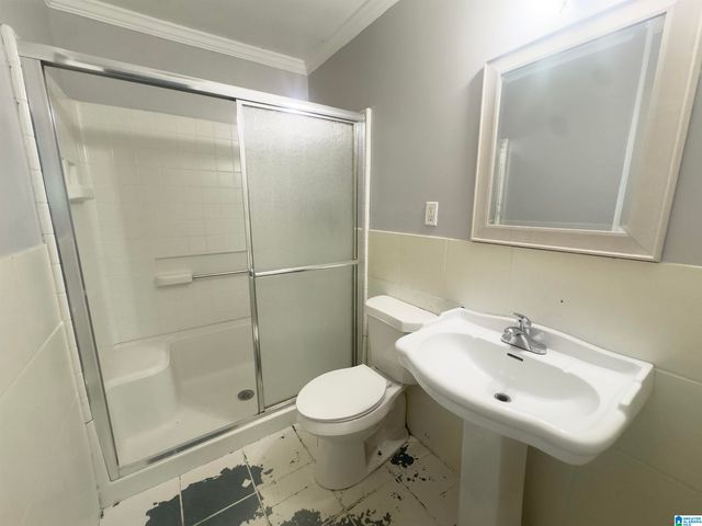 1021 AMY DRIVE NE, Birmingham, AL 35215