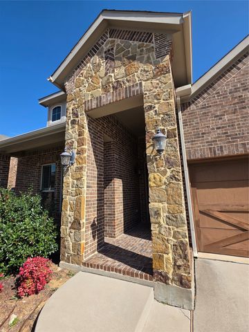 2021 Milano Lane, Lewisville, TX 75077