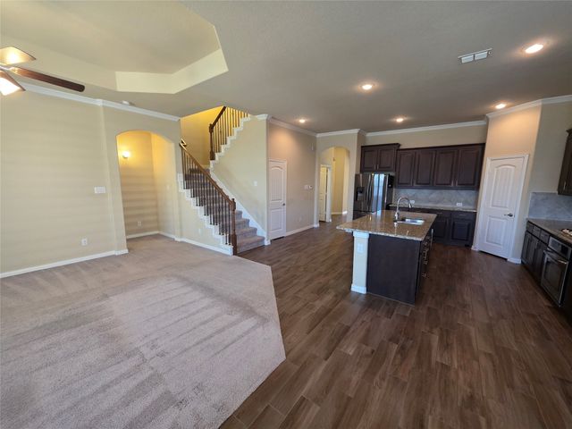 2021 Milano Lane, Lewisville, TX 75077