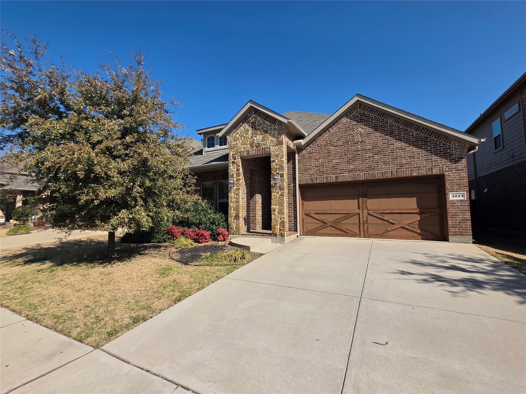 2021 Milano Lane, Lewisville, TX 75077