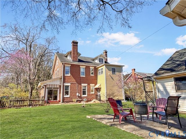 1595 Berkeley Ave, Petersburg, VA 23805