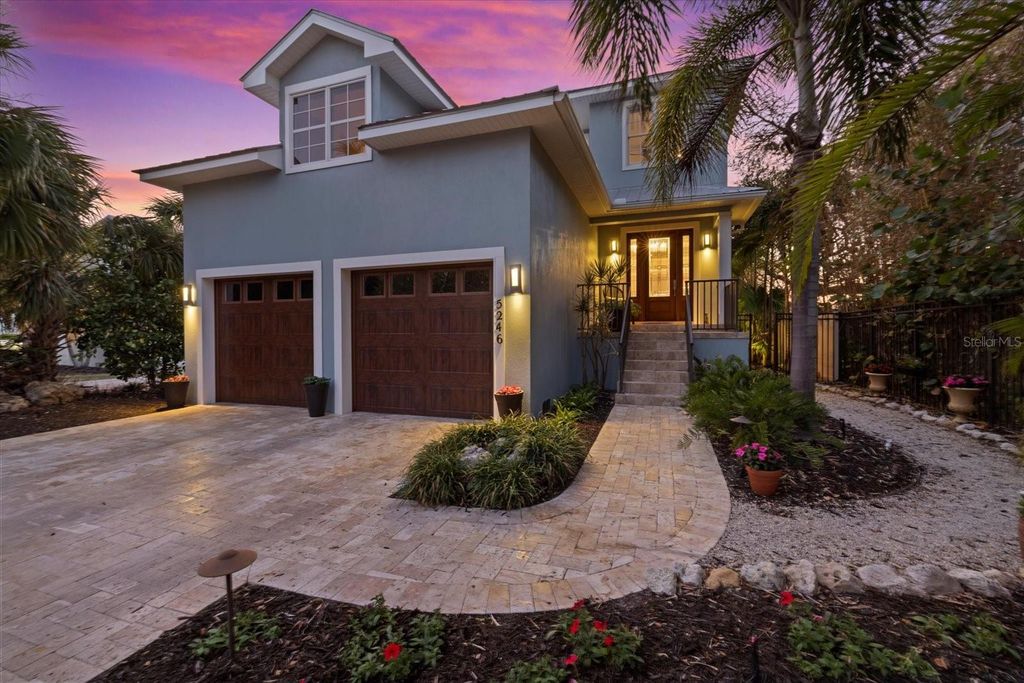 5246 AVENIDA DEL MARE, Sarasota, FL 34242