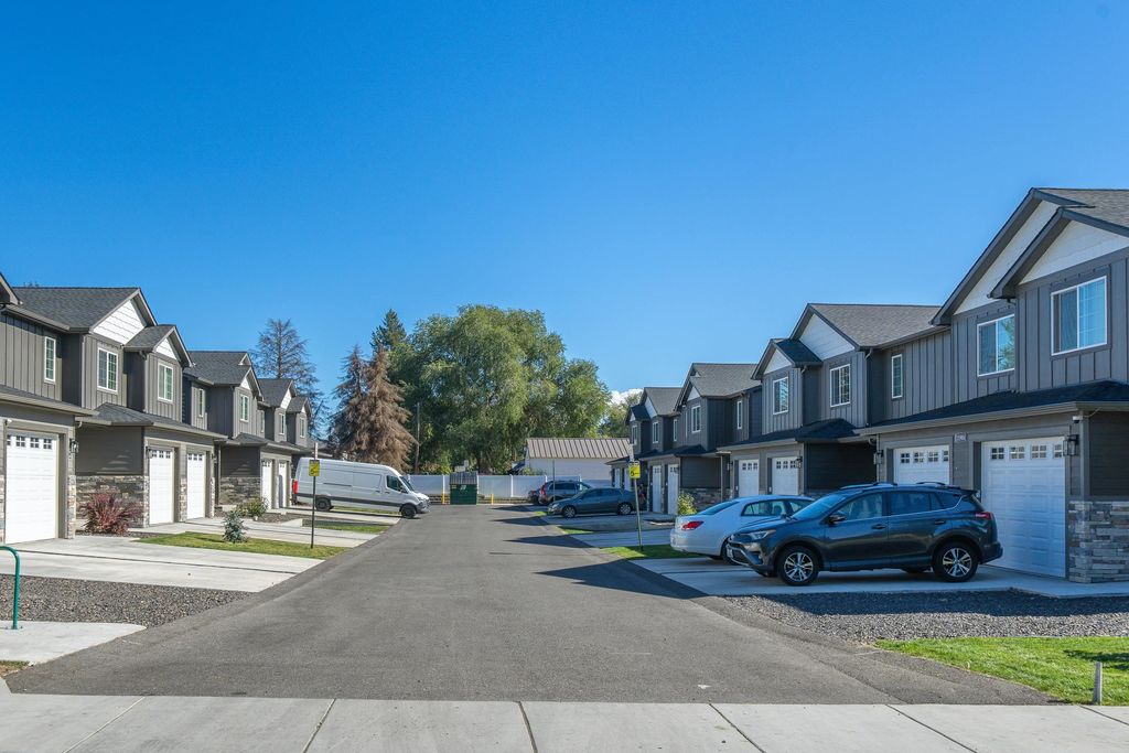 11904,11905,119 E Spruce Ln, Spokane Valley, WA 99206