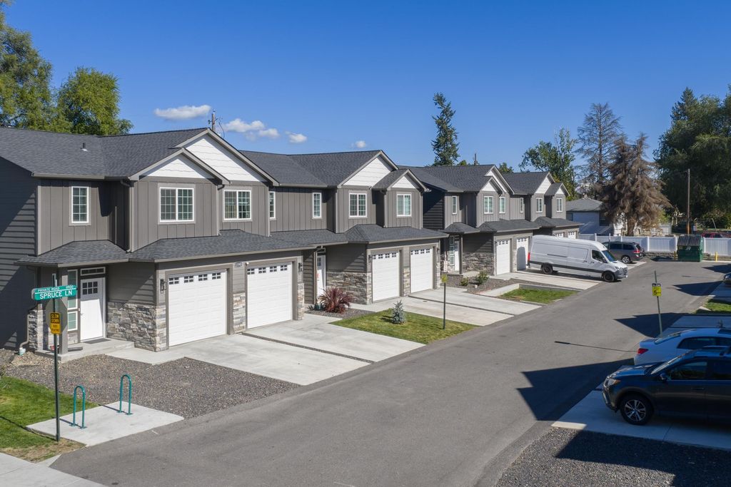 11904,11905,119 E Spruce Ln, Spokane Valley, WA 99206 photo 2