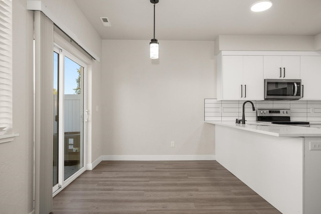 11904,11905,119 E Spruce Ln, Spokane Valley, WA 99206 photo 12