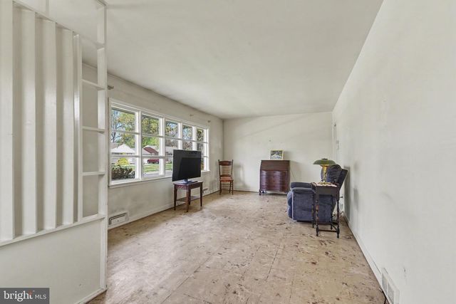 302 E COOVER ST, Mechanicsburg, PA 17055
