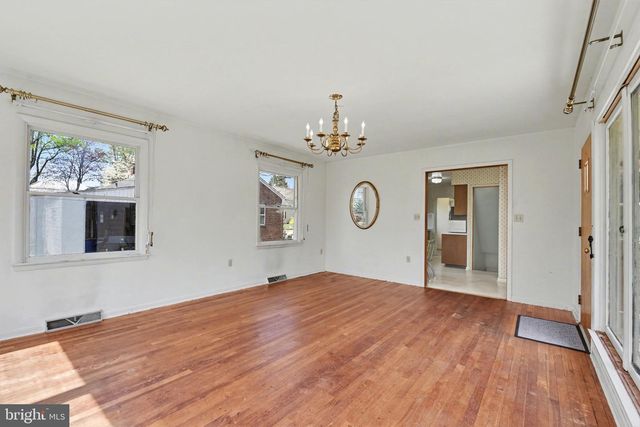 302 E COOVER ST, Mechanicsburg, PA 17055