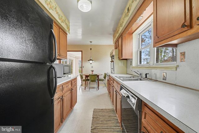 302 E COOVER ST, Mechanicsburg, PA 17055