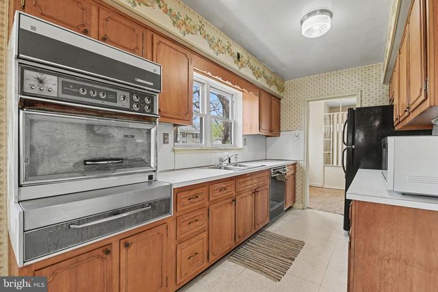 302 E COOVER ST, Mechanicsburg, PA 17055