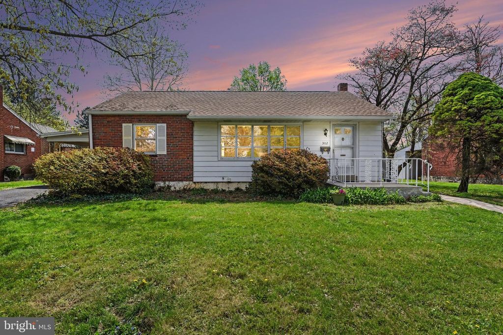 302 E COOVER ST, Mechanicsburg, PA 17055