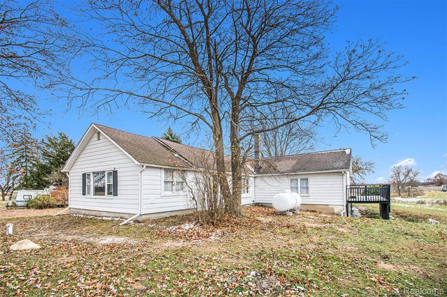 9433 E Lovejoy Road, Conway Township, MI 48872