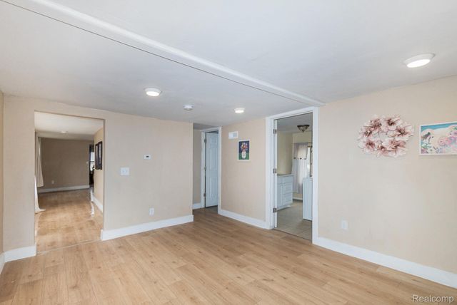 9433 E Lovejoy Road, Conway Township, MI 48872