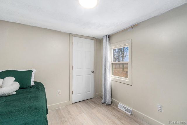 9433 E Lovejoy Road, Conway Township, MI 48872