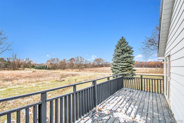 9433 E Lovejoy Road, Conway Township, MI 48872