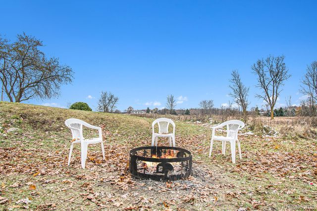 9433 E Lovejoy Road, Conway Township, MI 48872