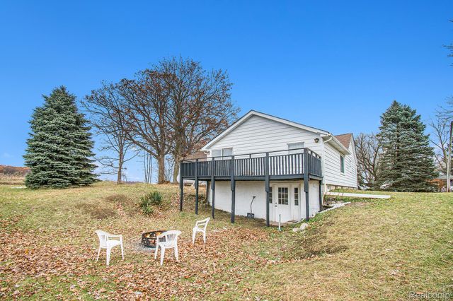 9433 E Lovejoy Road, Conway Township, MI 48872