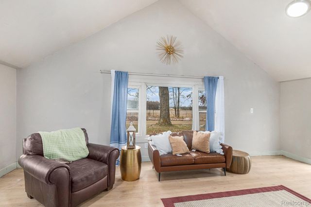 9433 E Lovejoy Road, Conway Township, MI 48872