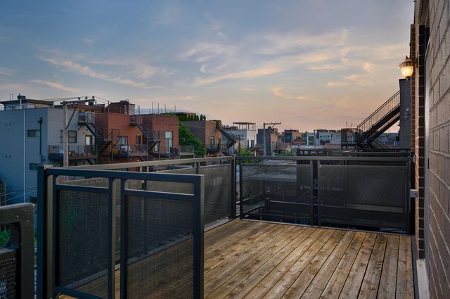 1505 W Walton Street 3, Chicago, IL 60642