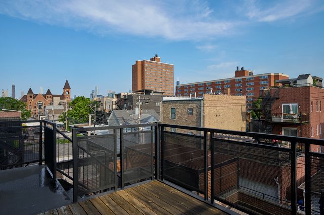 1505 W Walton Street 3, Chicago, IL 60642