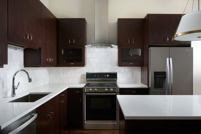 1505 W Walton Street 3, Chicago, IL 60642