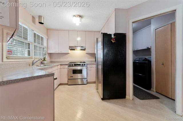 7632 Danbury Circle Circle, West Bloomfield Charter Township, MI 48322