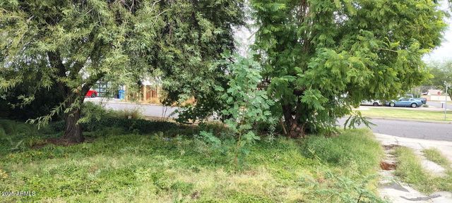 2810 N 29TH Place, Phoenix, AZ 85008