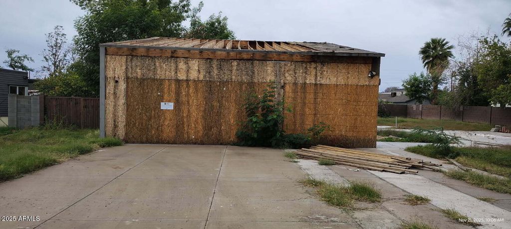 2810 N 29TH Place, Phoenix, AZ 85008