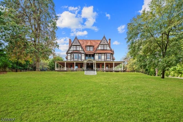 30 N Mountain Ave, Montclair Twp., NJ 07042