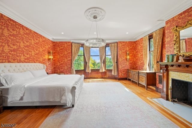 30 N Mountain Ave, Montclair Twp., NJ 07042