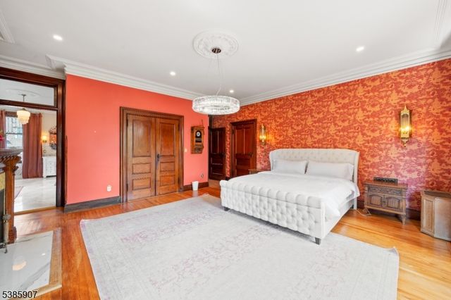 30 N Mountain Ave, Montclair Twp., NJ 07042