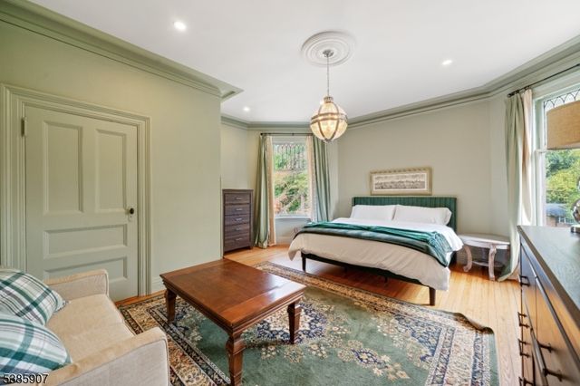 30 N Mountain Ave, Montclair Twp., NJ 07042