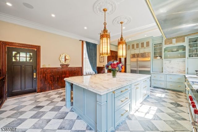 30 N Mountain Ave, Montclair Twp., NJ 07042